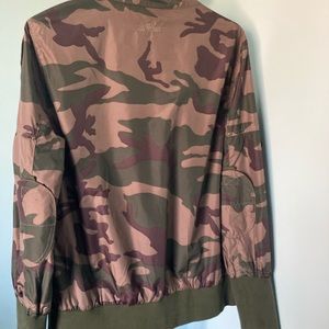 Beautiful Lightweight Camouflage Jacket